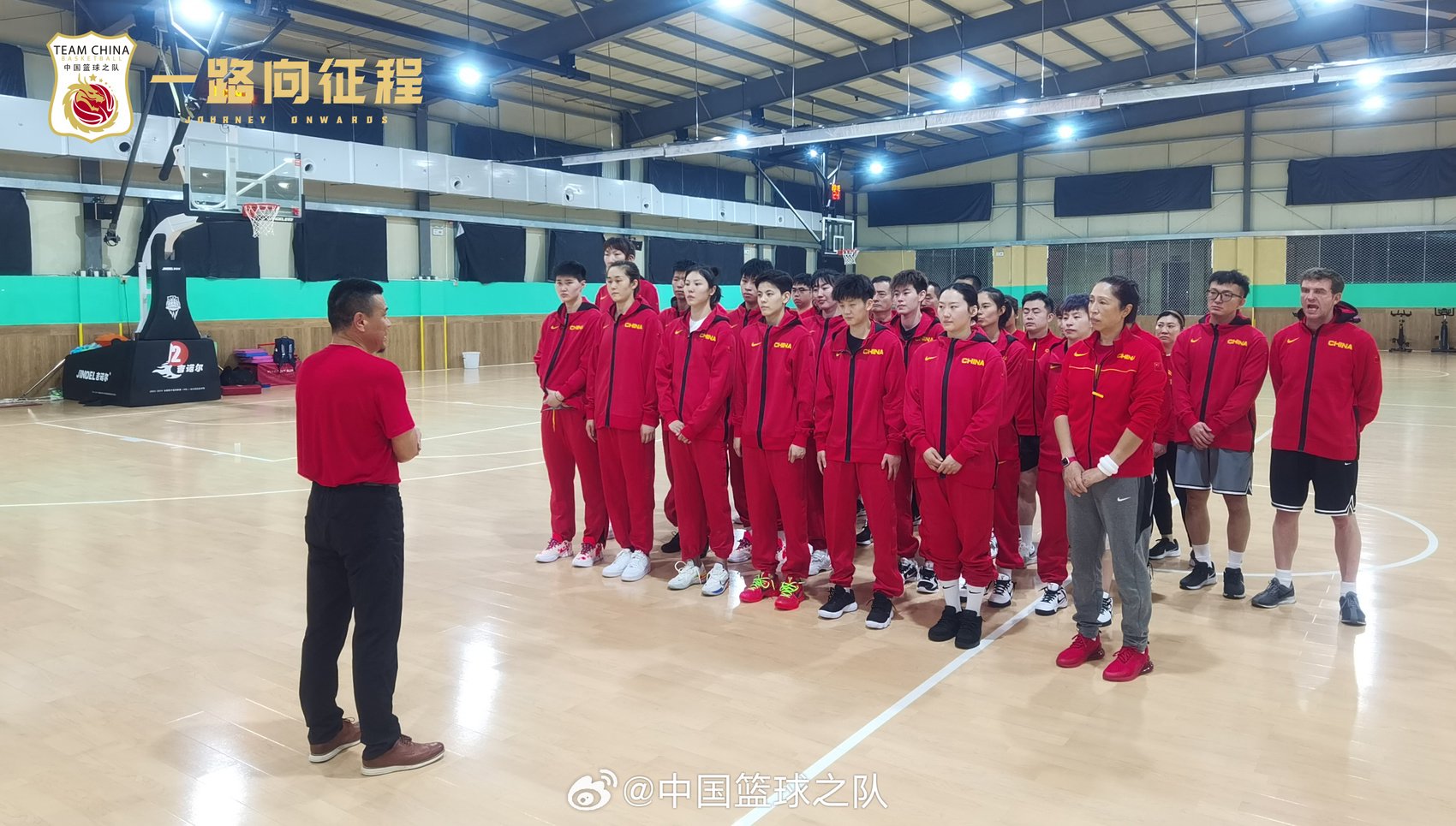 国内篮球比赛赛程紧凑，运动员备战加紧
